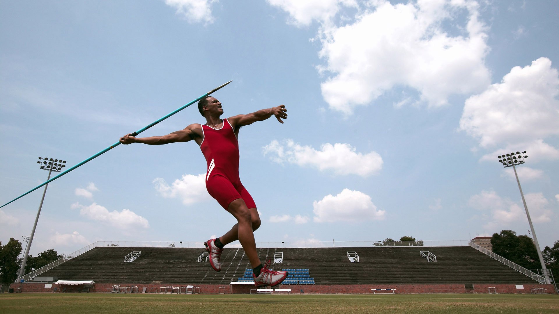 丹麦封锁德国，阿坎吉如何成为欧洲杯的关键先生