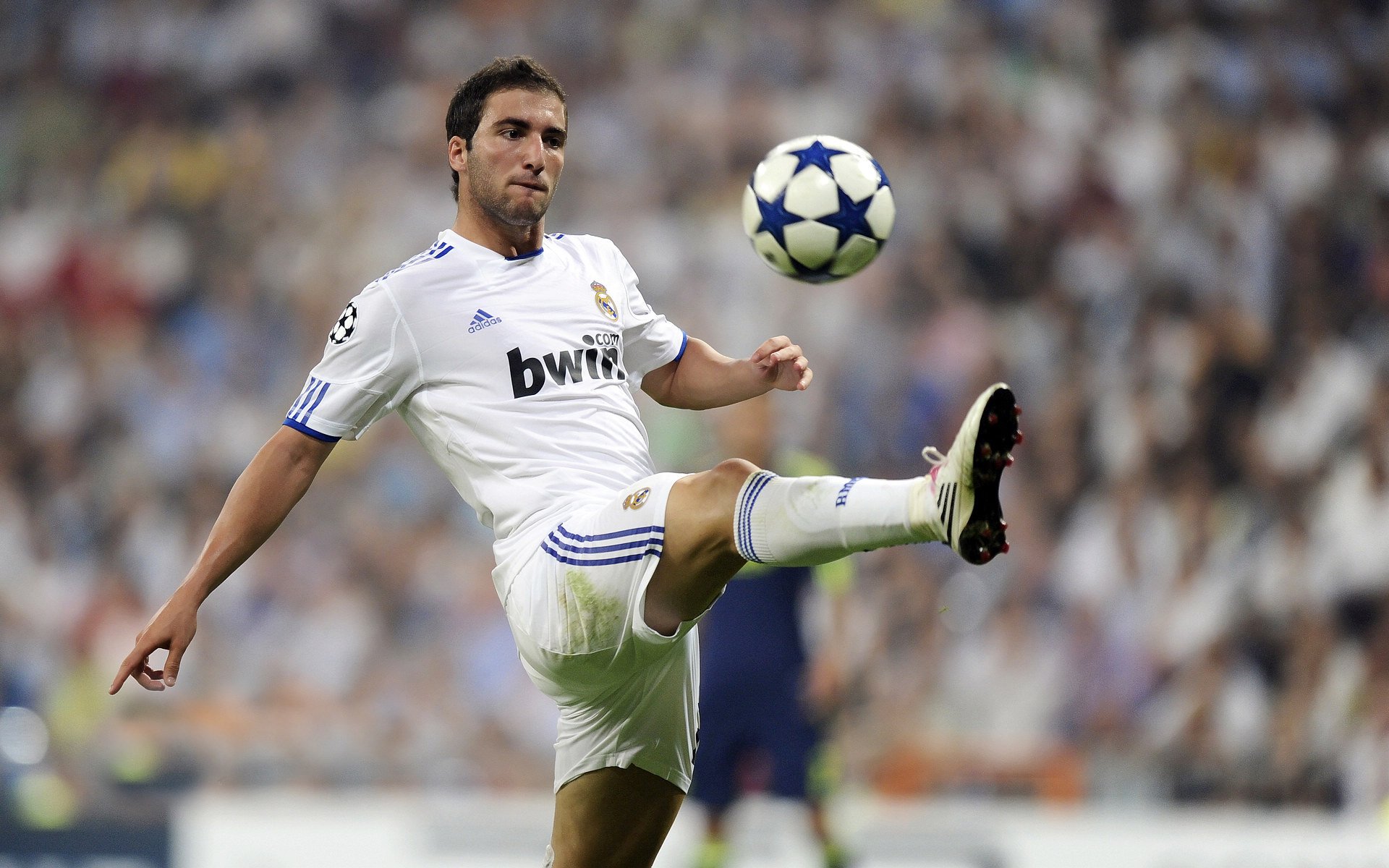 卡塞米罗生涯之夜，苏格兰的火力压制与爱尔兰的中场失守