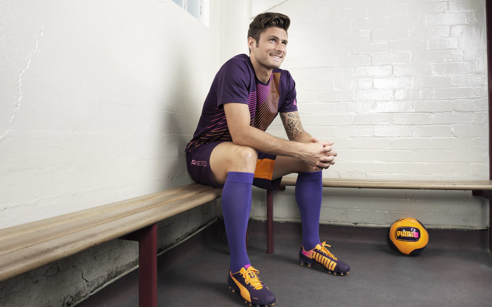 当乌克兰淘汰日本,奥亚尔萨瓦尔在NBA接管比赛,体育如何成为时代棱镜